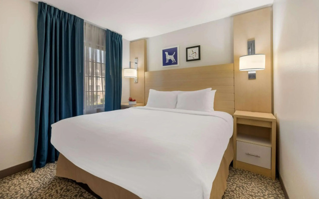 Sonesta ES Suites Charlotte Arrowood