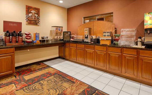 Best Western Plaza Hotel Saugatuck