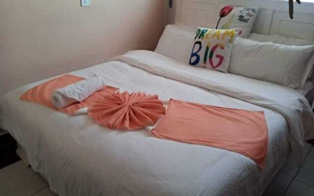 StayPlus Shyrah Cosy 2 Bedroom Apartment