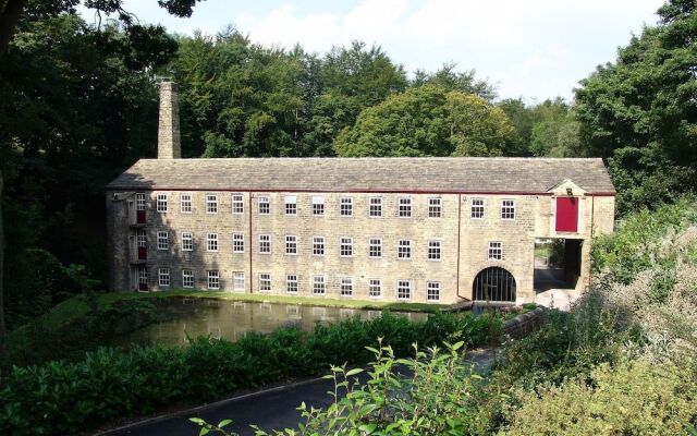 Hewenden Mill Holiday Homes