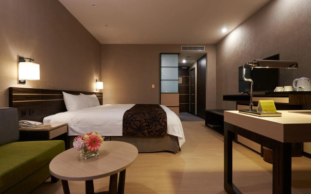 Sol Hotel