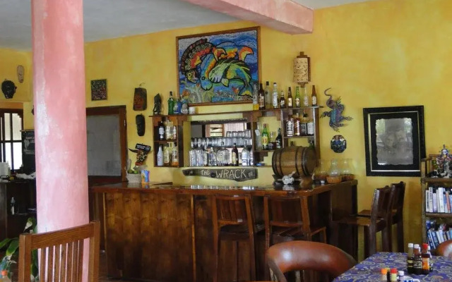 Mayan Beach Garden Inn