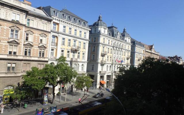 Dfive Apartments - Sissy