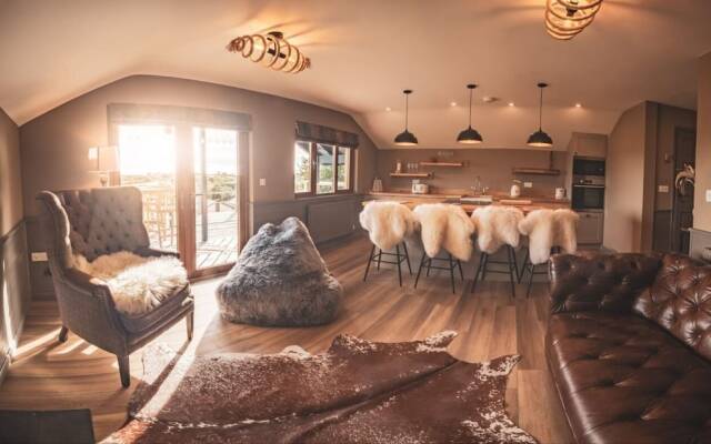 Zen Jungle Retreat
