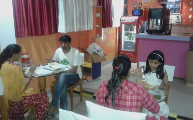 Govind Hotel