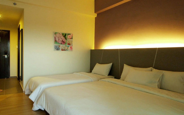 Marvelux Hotel