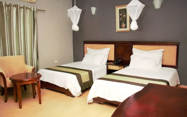 Moba Hotel & Convention Centre