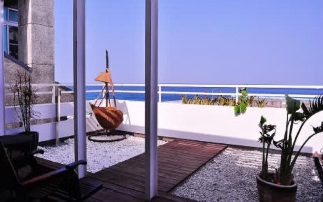 Dolphin Bay B&B
