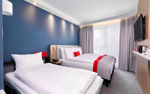 Holiday Inn Express Berlin - Alexanderplatz, an IHG Hotel