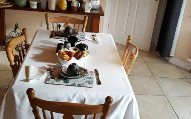 Strand's-End House B&B