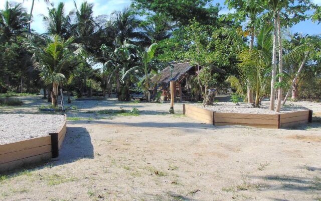 Rainbow Bay Beach and Dive Resort