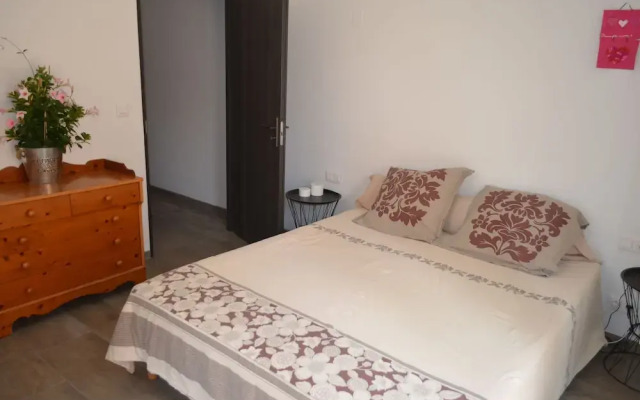 App. 100m2 avec jardin proche plages