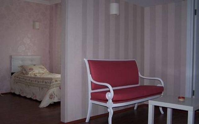 Airport House
