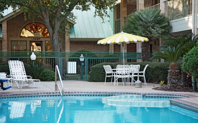 SureStay Plus by Best Western San Antonio Fiesta Inn