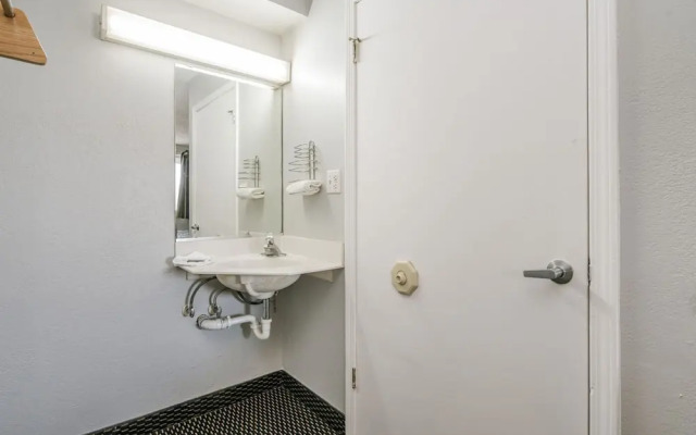 Relax Inn West Amarillo Medical Center