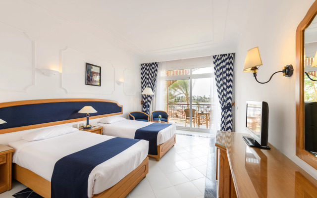 Desert Rose Resort
