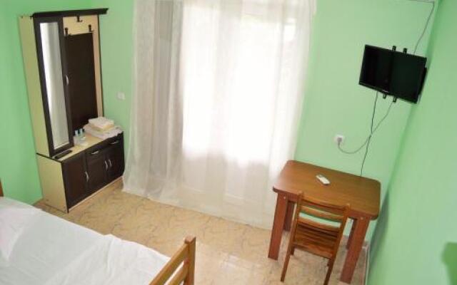 Hotel Tedi