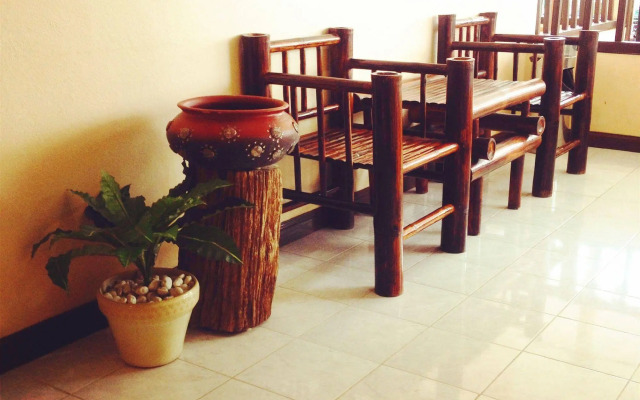 Khaolak Inn