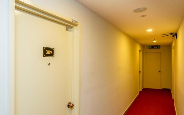 OYO 503 Hotel Aromas JB