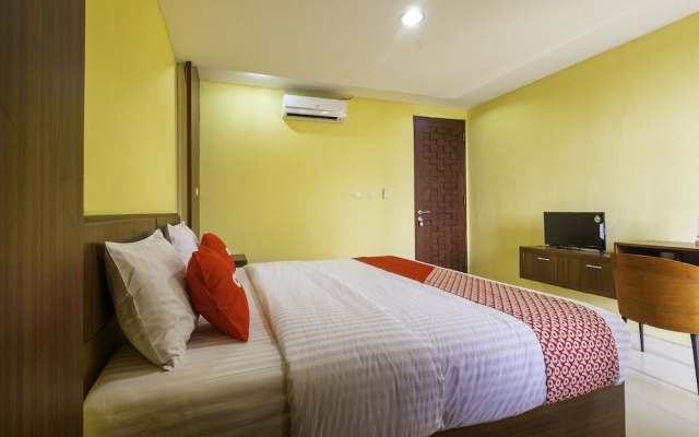 Capital O 1973 Guest House Toserba Selamat Syariah Pelabuhan Ratu – Guest Rooms – Pelabuhanratu