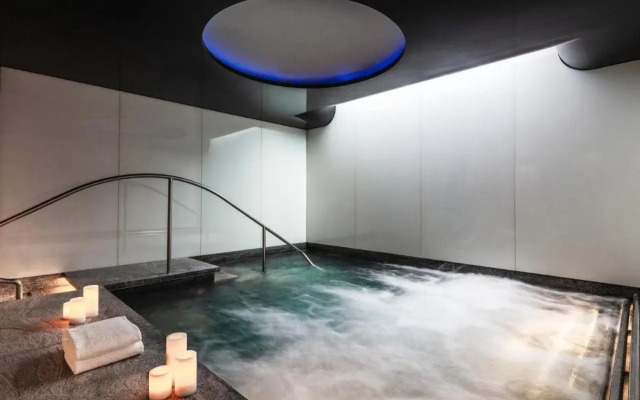 Four Seasons Hotel London at Park Lane
