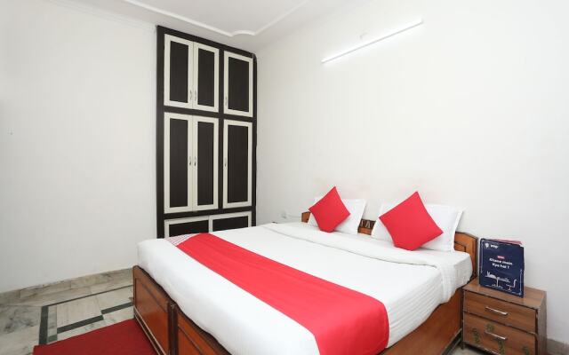 OYO 26771 Hotel Lotus Inn