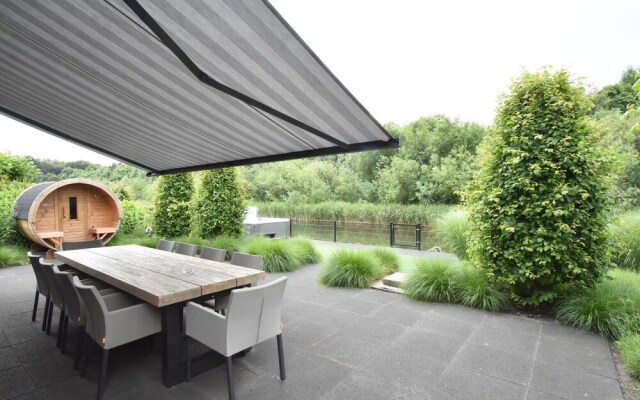 Modern Villa with Jacuzzi and Sauna in Harderwijk Flevoland
