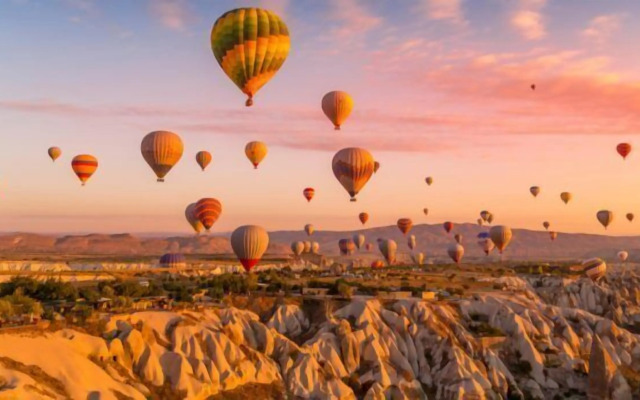 Heritage Cave Suites