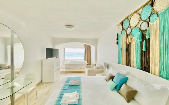 Cyan Cancun Resort & Spa