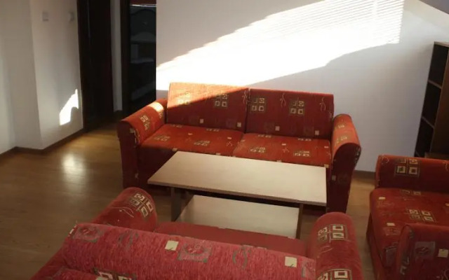 Two-Bedroom Apartment in Bojurland