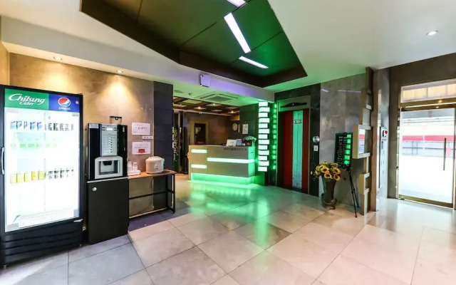 Major Hotel