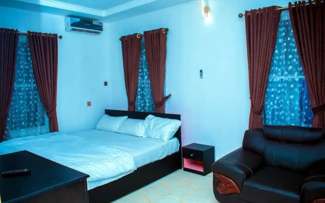 Mexiloyd Luxury Rooms & Suites