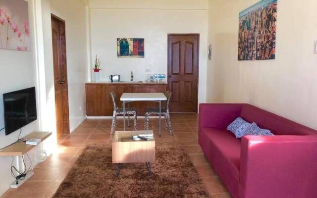 Acapulco Resort & Suites