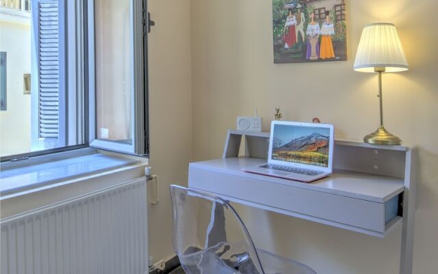 Aria Plaka Residence