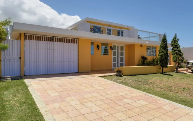 Private Heated Pool: Walk to Isla Verde Beach