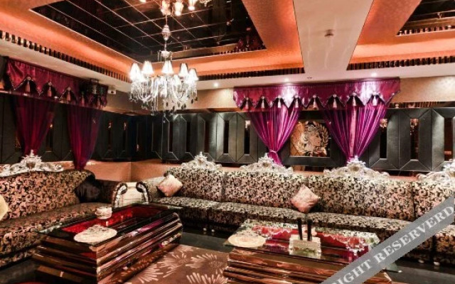 Taihe Hot Spring Holiday Hotel