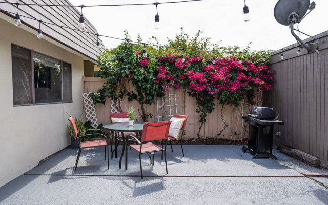Cypress Serenity: 3Br Townhome With Garage, Private Patio, Community Pools (P33)