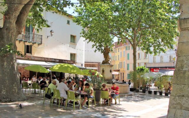 Les Cottages Varois (TOC111)