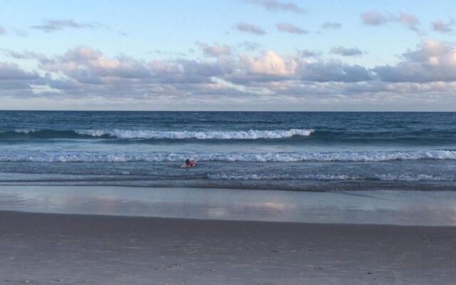 CASA NA PRAIA DO FRANCêS