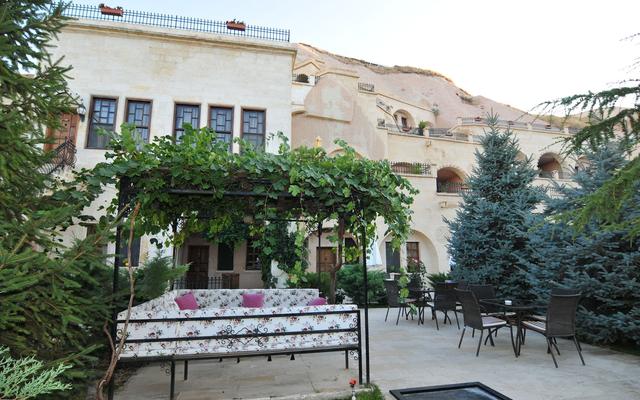 Alfina Cave Hotel