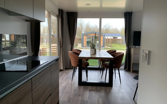 Charming Chalet 2 km. of the Efteling
