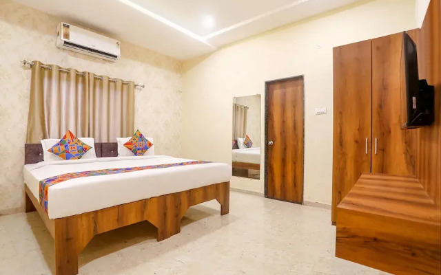 FabHotel Dreamz Inn