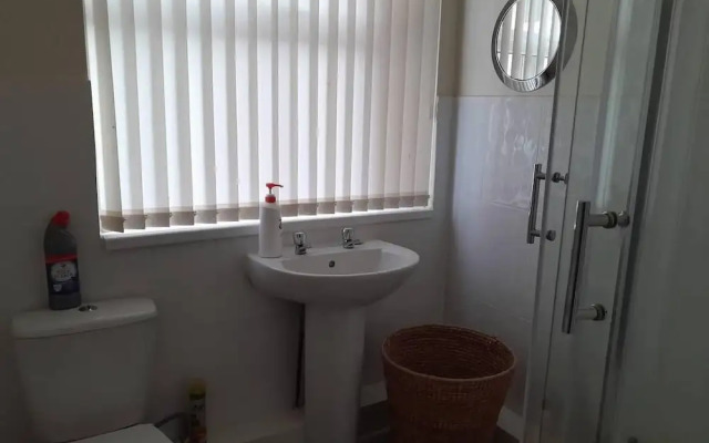 Large House Sleeps13 Close to lfc Stadium Anfield