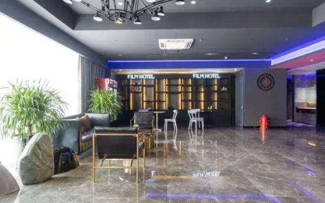 Film Hotel