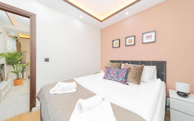 Modern Well Appointed Flat in Antalya Muratpasa