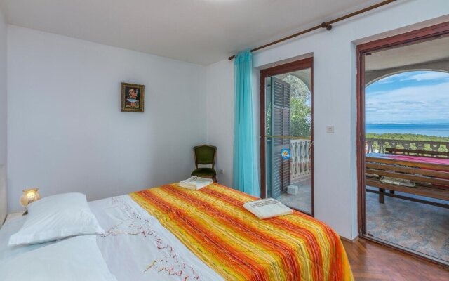 Stunning apartment in Mali Losinj w/ WiFi and 2 Bedrooms