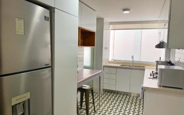 LUXURY 2BR In San Isidro