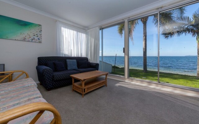 Seaview Crescent, 8