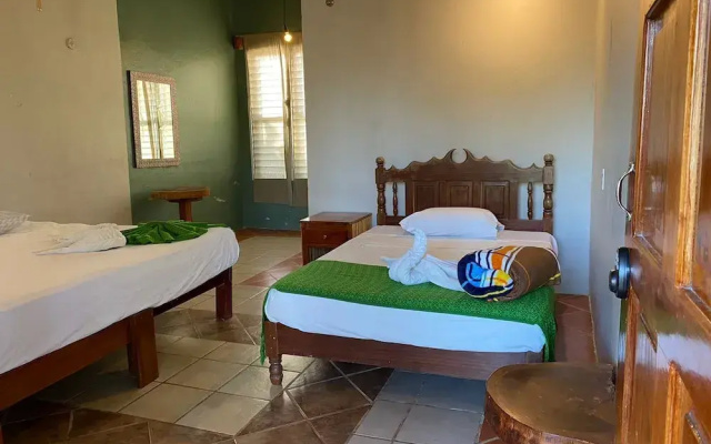 Cayuco Maya