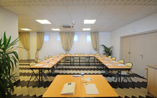 Hôtel Kyriad Paris Sud - Arcueil Cachan